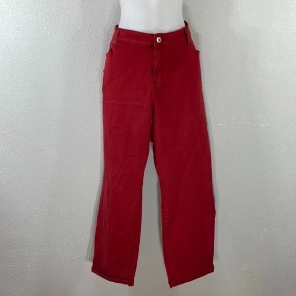 NWT Torrid Red Boyfriend Straight Vintage Stretch Denim Mid-Rise Jeans 26